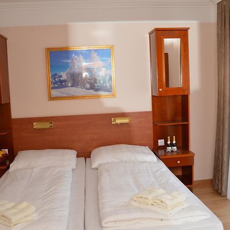 Private Room Pyrkerstrasse Bad Hofgastein Habitación foto