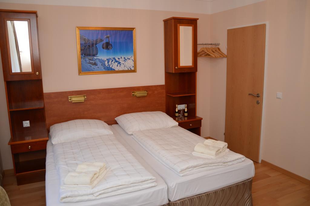 Private Room Pyrkerstrasse Bad Hofgastein Habitación foto